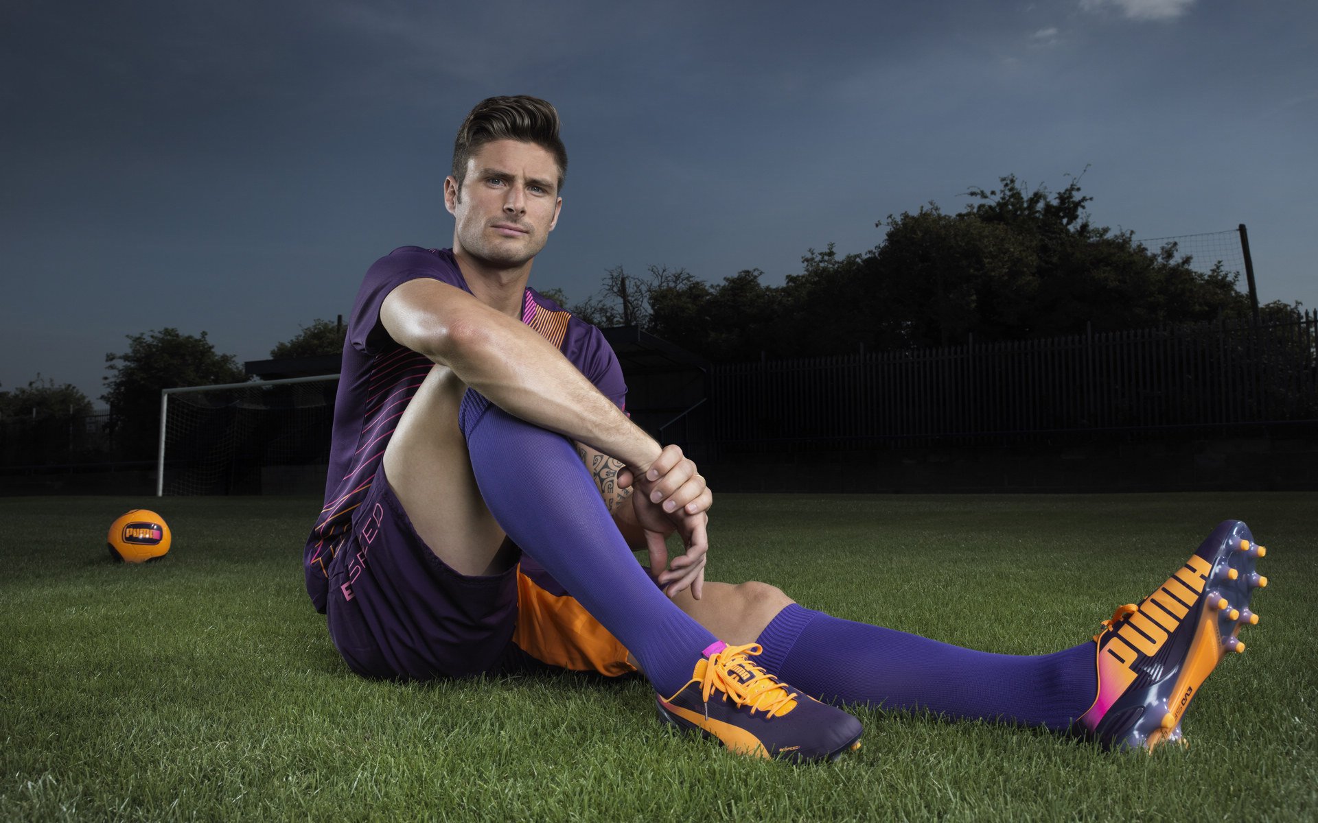 PSG.LGD转会期引援动向，psg lgd阵容